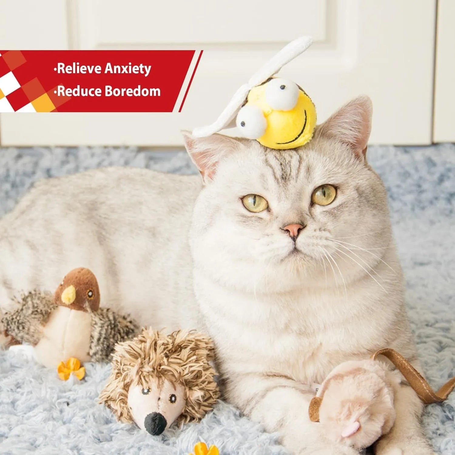Yellow flannelette bee-shaped electronic cat toy with motion-activated squeaking function