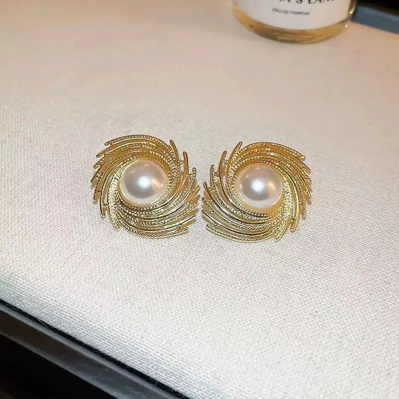 Electroplated alloy earrings with flower shape and pearl-style finish