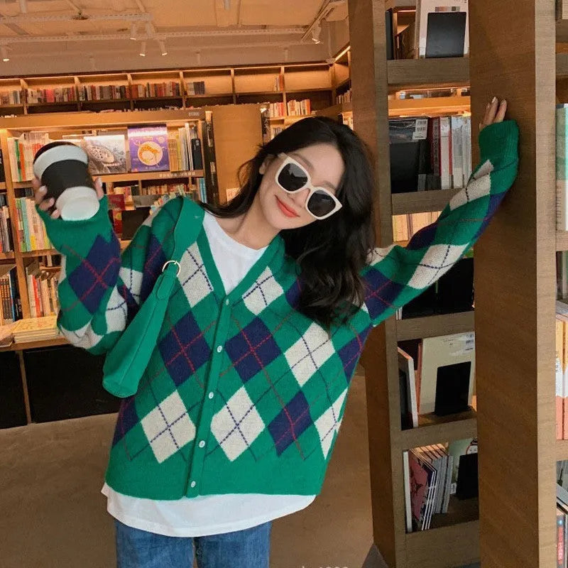 Women's casual knitted cardigan coat in macaron colours - pink, green, black, khaki.