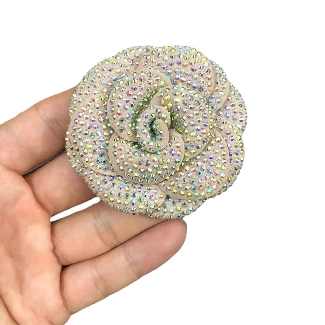 Genuine leather shoe brooch with crystals and eight-point star design in eight colour options