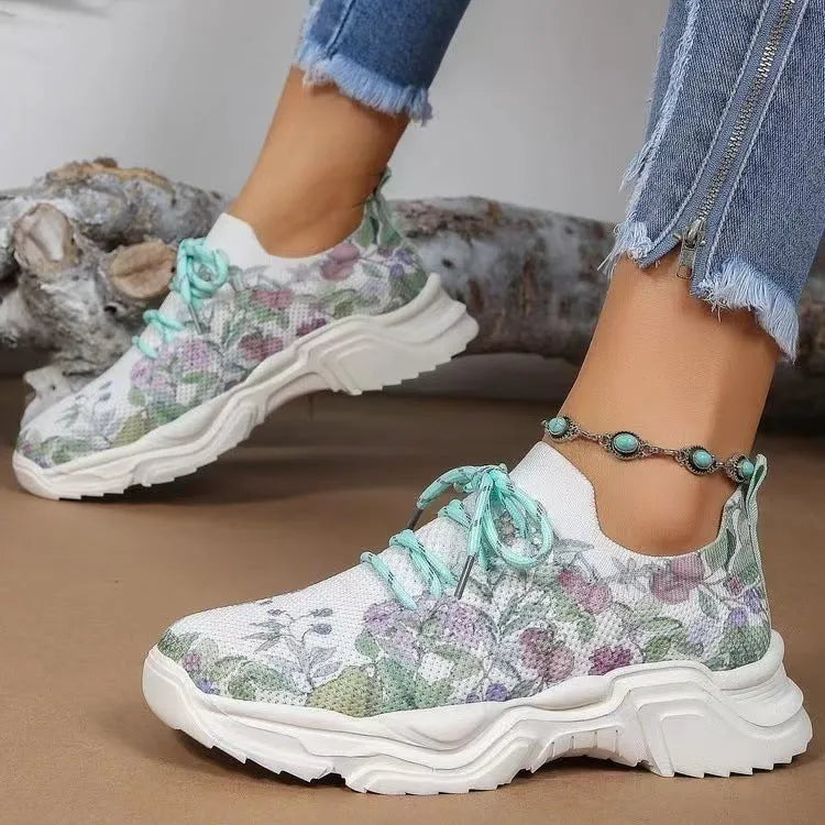 Flyknit slip-on light running shoes with 3D printed flowers, breathable mesh upper, flat heel, available in multiple colours