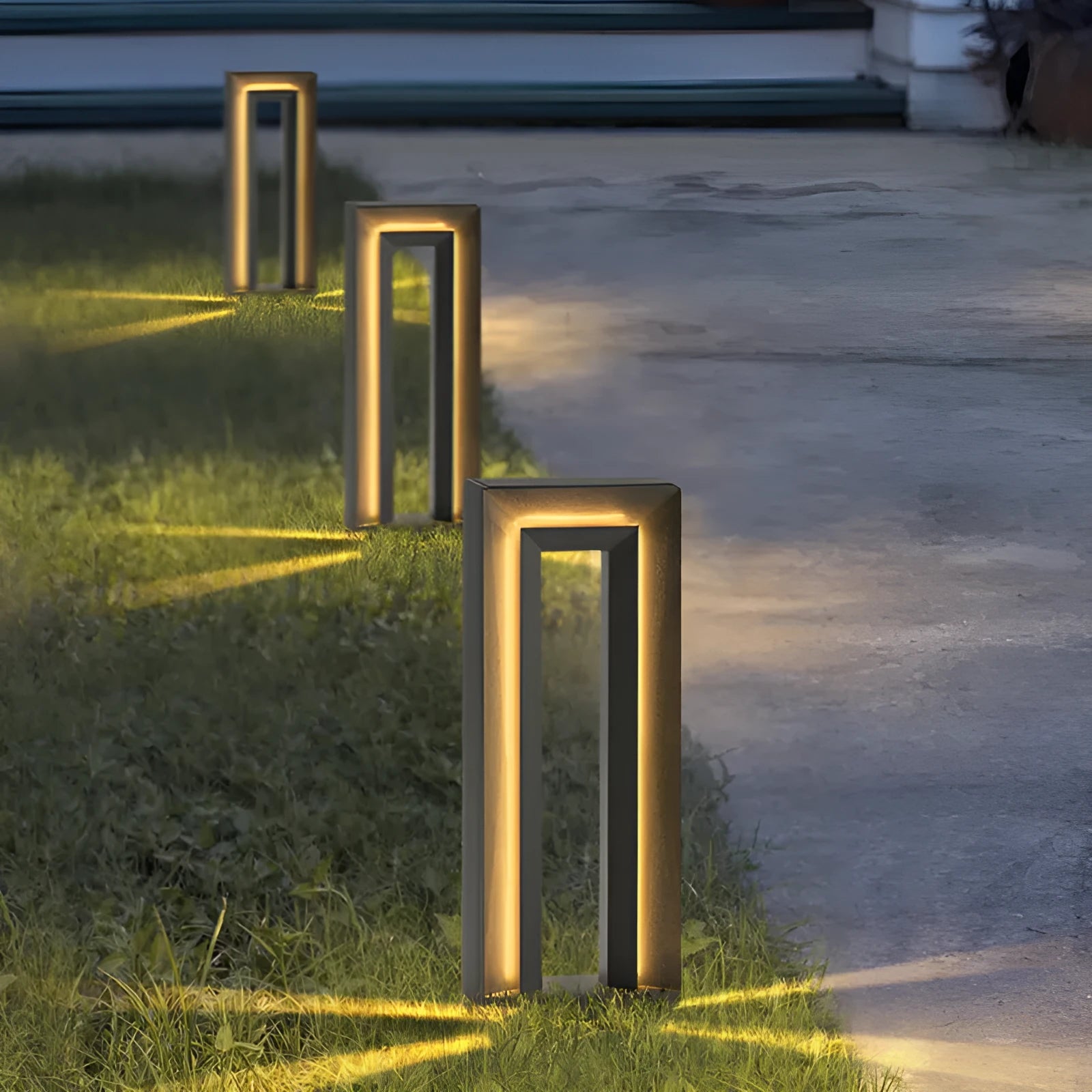A modern geometric stainless steel acrylic outdoor garden lamp, 62cm tall, for solar or powered use.