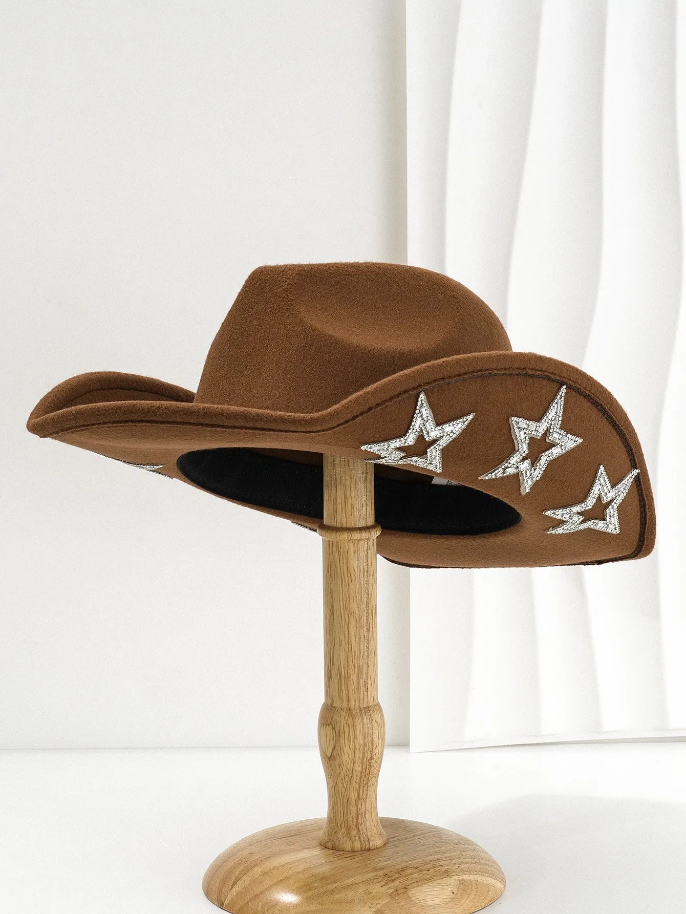 Polyester woven western cowboy hat with conical crown in beige colour with hexagonal star details