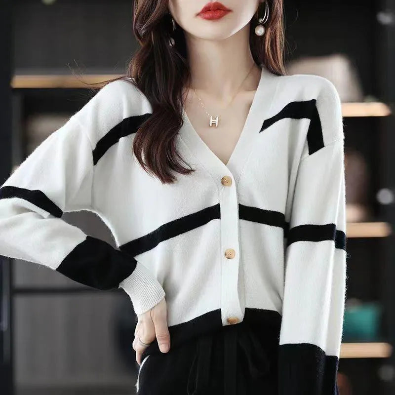 Women's striped knitted cardigan with 3D pattern texture and V-neck