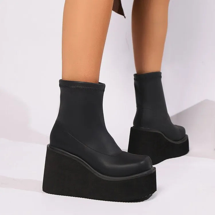 Plus size women's wedge heel ankle boots in artificial PU leather with waterproof platform