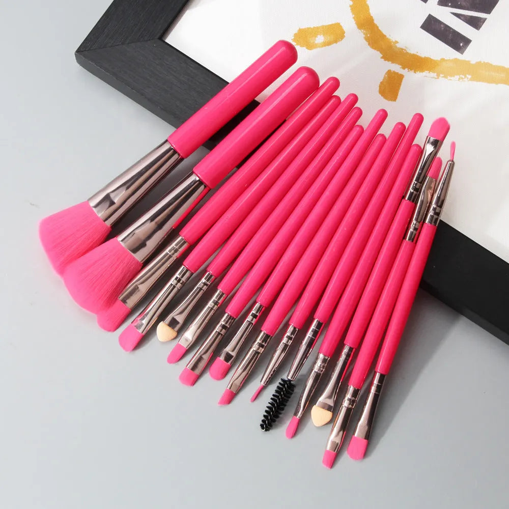 18-piece makeup brush set with fan-shaped tools in multiple styles for professional and home makeup application