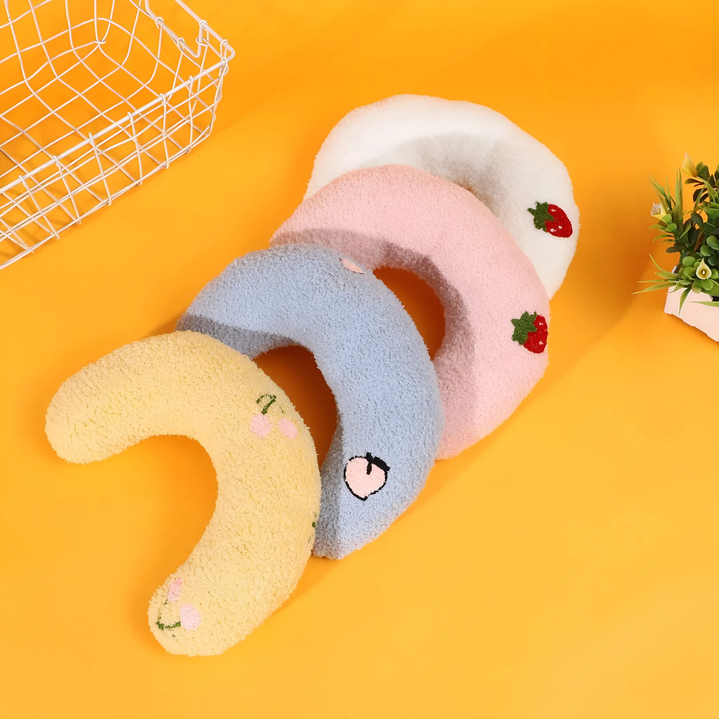 Cartoon U-shaped half moon pillow for cats in blue pink white yellow colour options