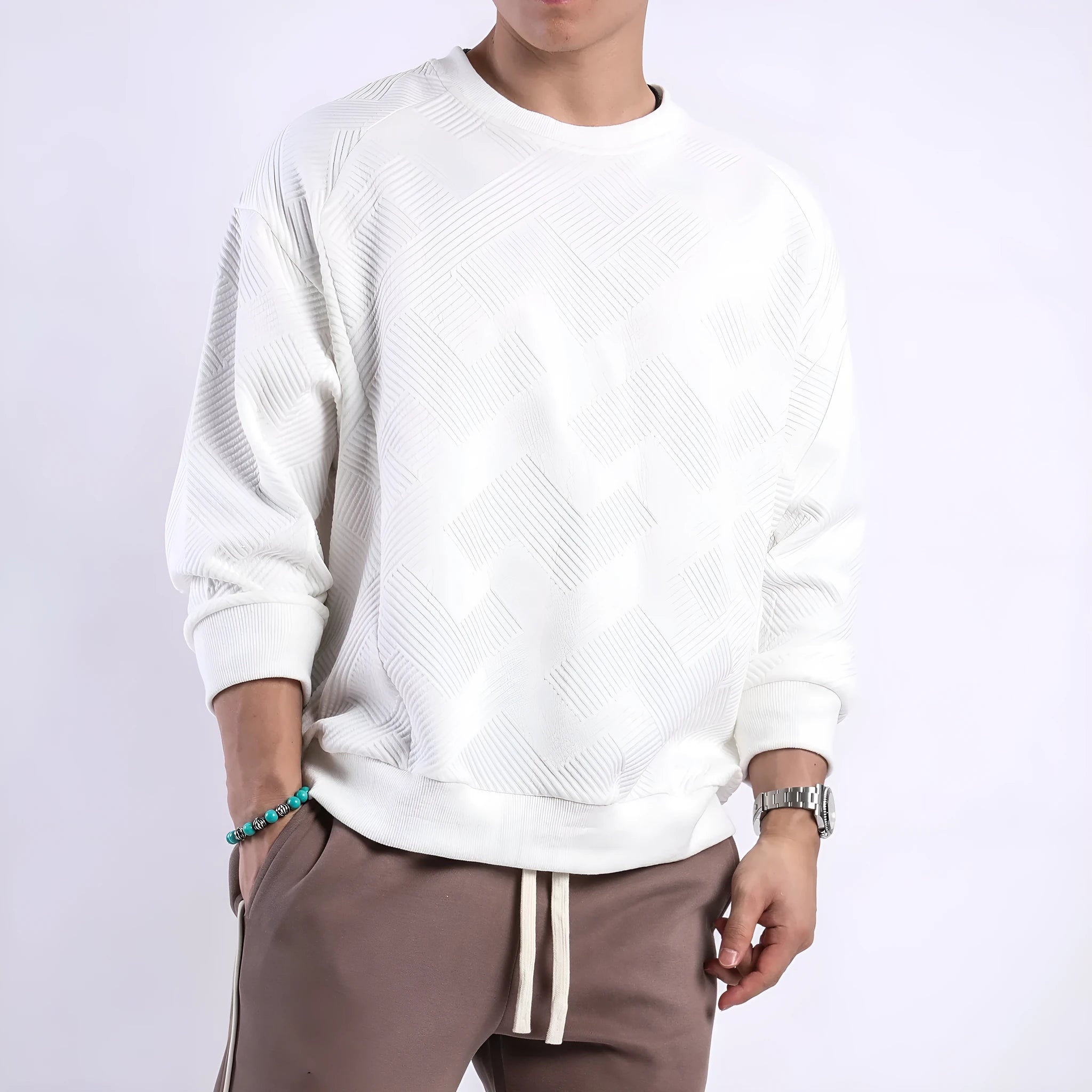 Men's loose twill jacquard long-sleeved pullover sweater in solid colour options for casual wear