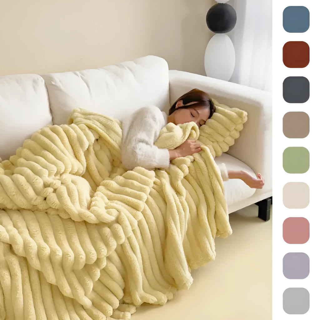Soft Wind bubble velvet faux rabbit fur blanket in a solid colour, showing its double-sided texture.