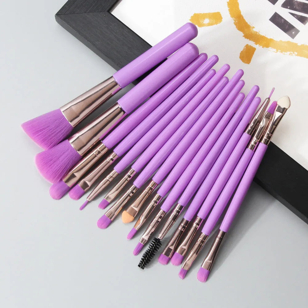 18-piece makeup brush set with fan-shaped tools in multiple styles for professional and home makeup application