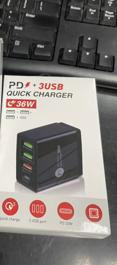 Black or white USB fast charging head with multiple ports, supporting QC3.0 and PD 20W charging.