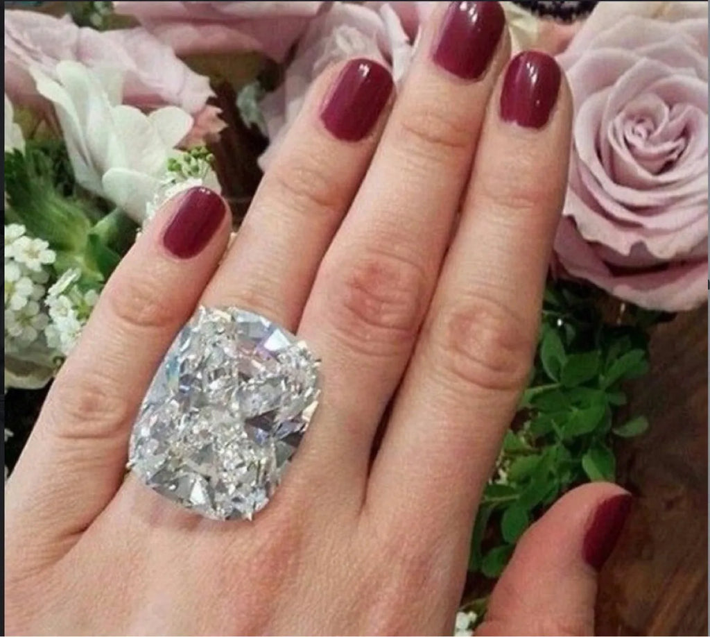Women's simple inlaid white square diamond geometric ring with electroplated white gold colour finish