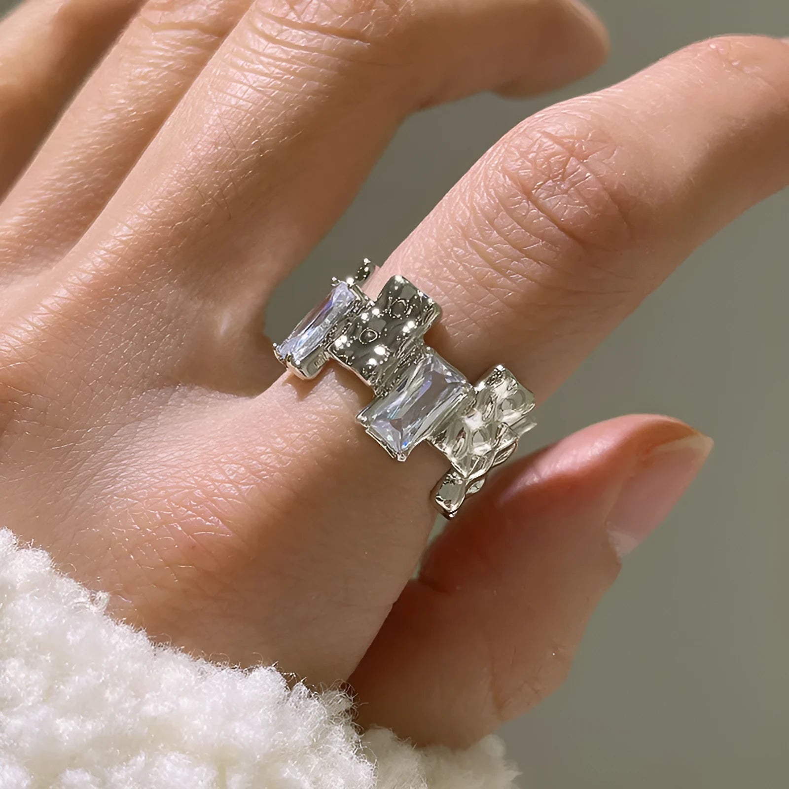 Geometric cross zircon ring in silver-plated metal with open design and three-dimensional decoration
