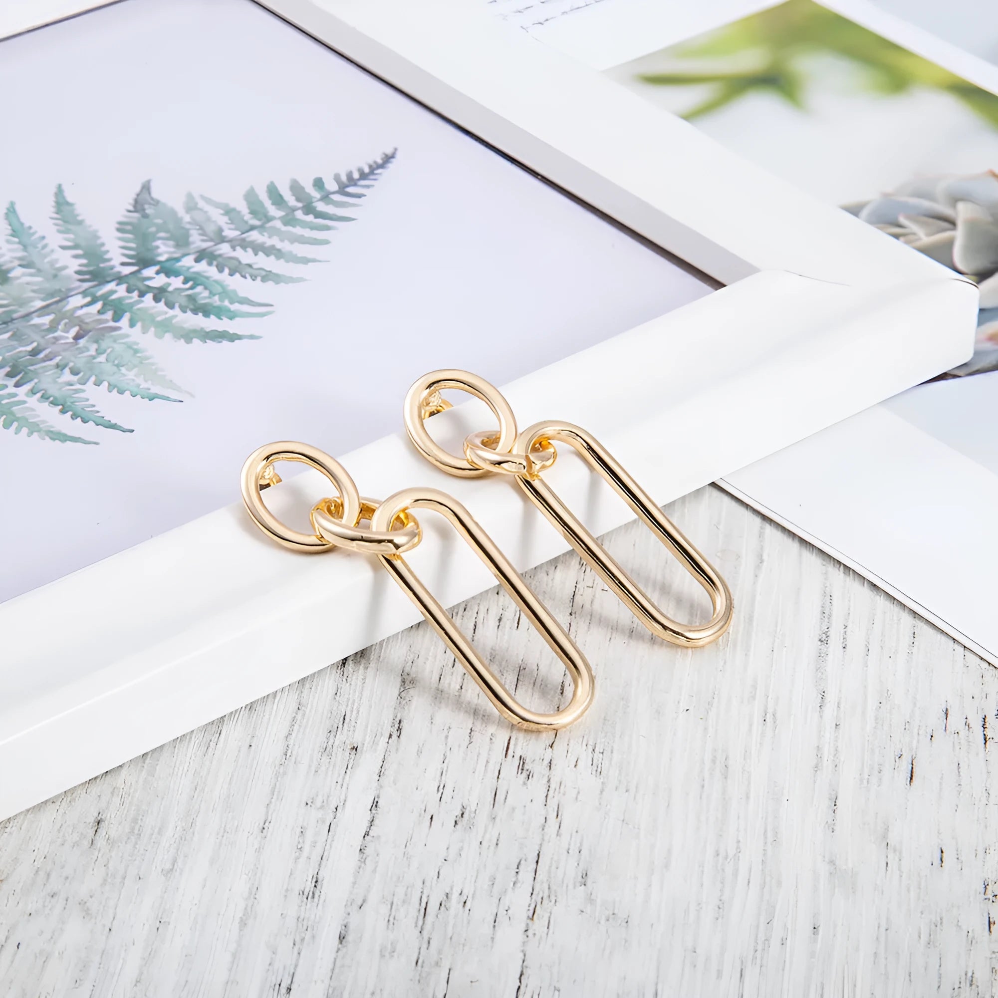 Geometric sterling silver needle hoop earrings for women with ring and line design