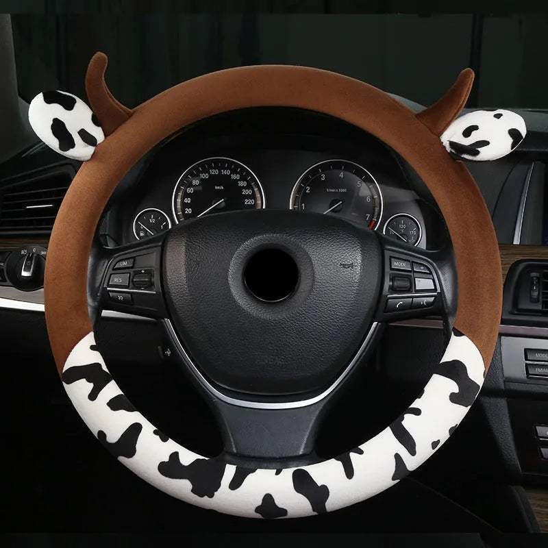 Short plush steering wheel cover showing protective handle section and 38cm diameter measurement