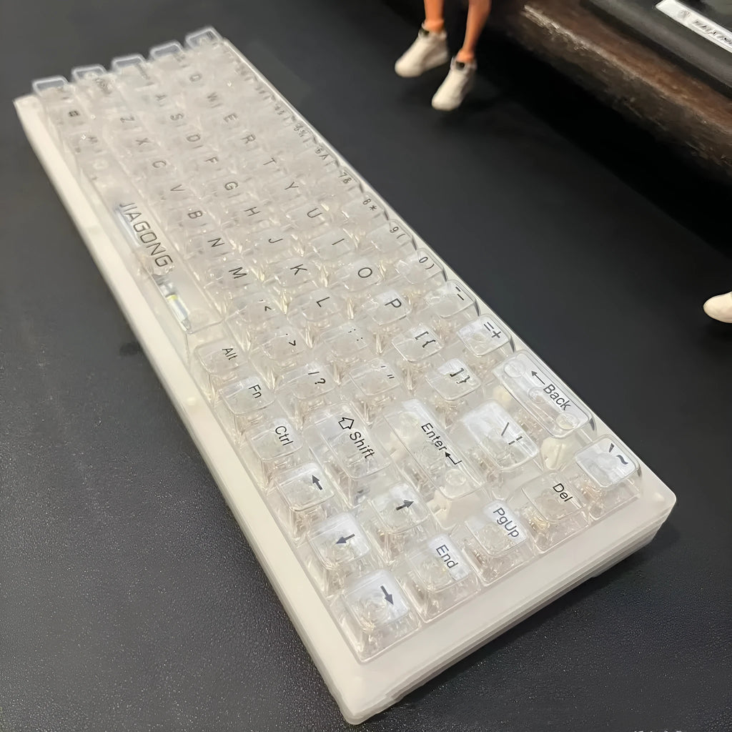 Large transparent plastic key cap set with 132 keys for mechanical keyboard replacement