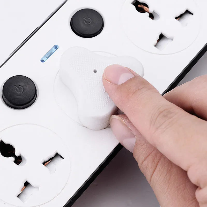International power strip with UK, EU and US plugs, four sockets and USB charging ports