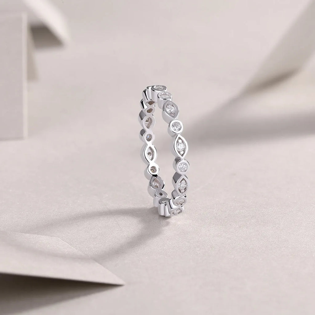 Starry Sky moissanite wedding ring set in S925 silver with platinum plating, gift box packaging, size 7
