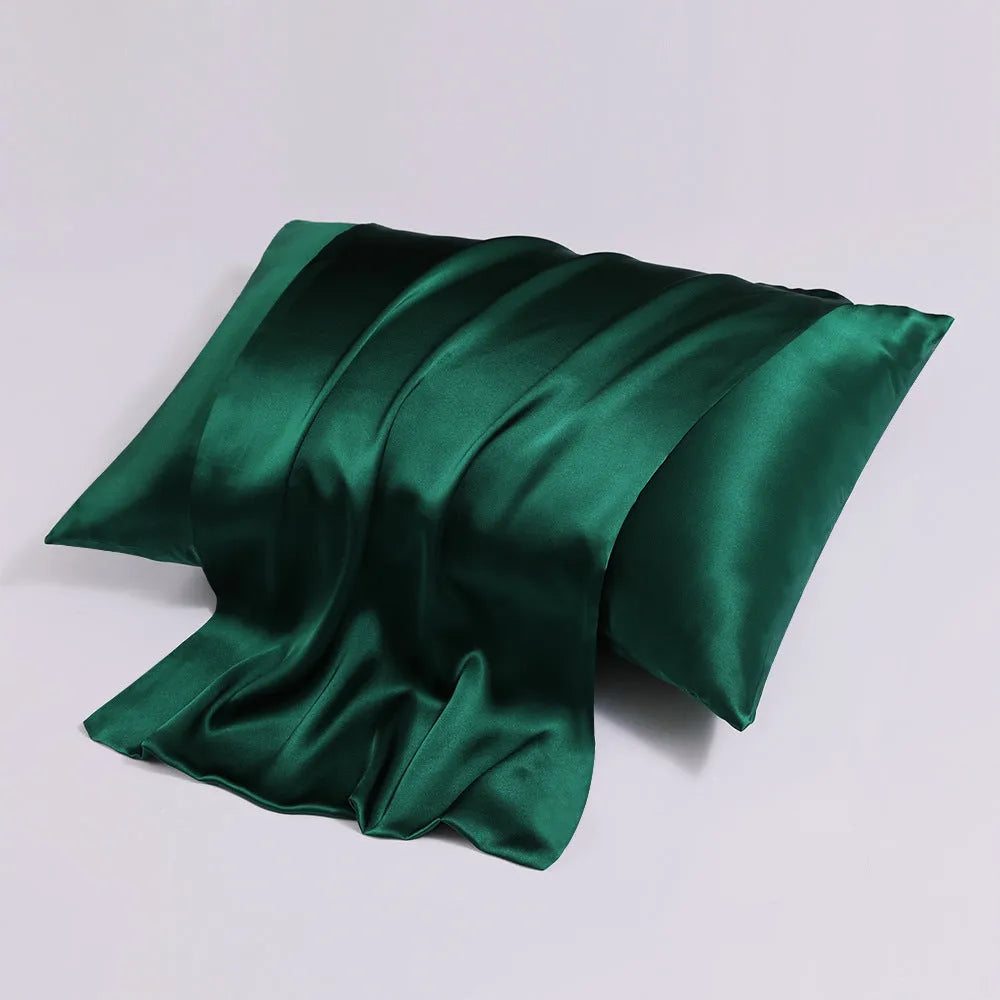 Silk zipper pillowcase in solid colour showing concealed closure and smooth double-sided fabric
