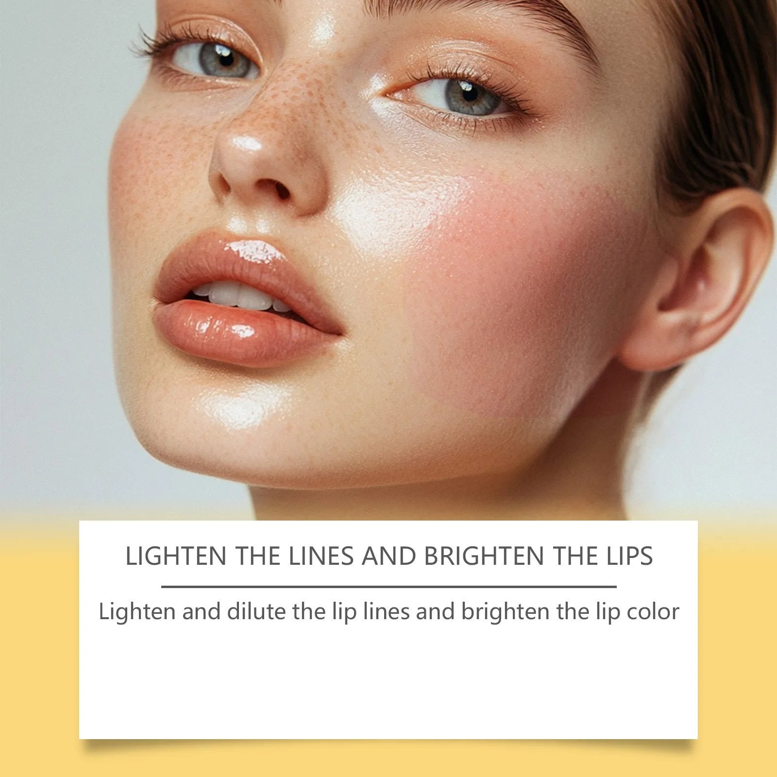 Gold Foil Discoloration Nourishing Lipstick in a 2.6cm compact case, 3.5g net content.