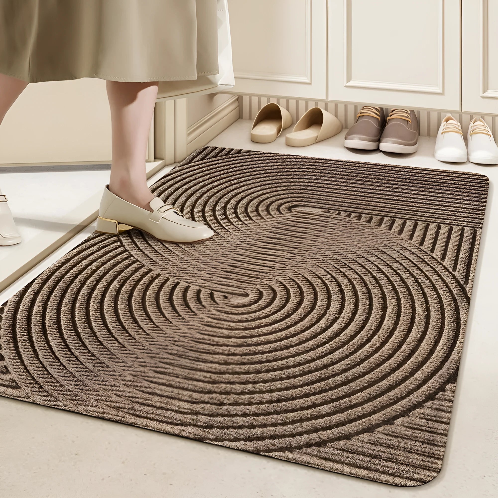 Diatom oil entrance mat with alien shape design in blue colour, measuring 60 by 90 centimetres