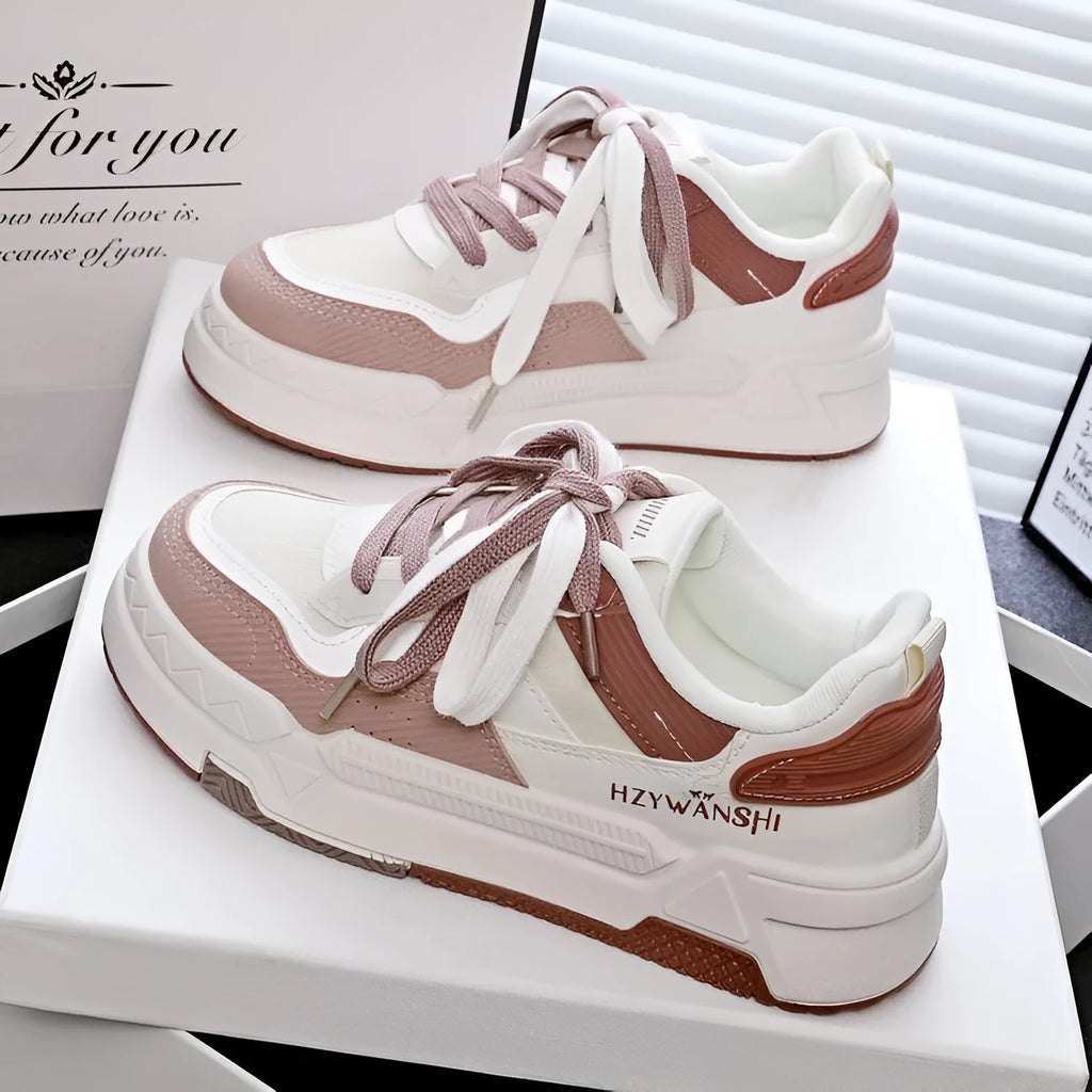 Children's high-increasing board shoes with thick rubber sole and synthetic leather upper in beige colour