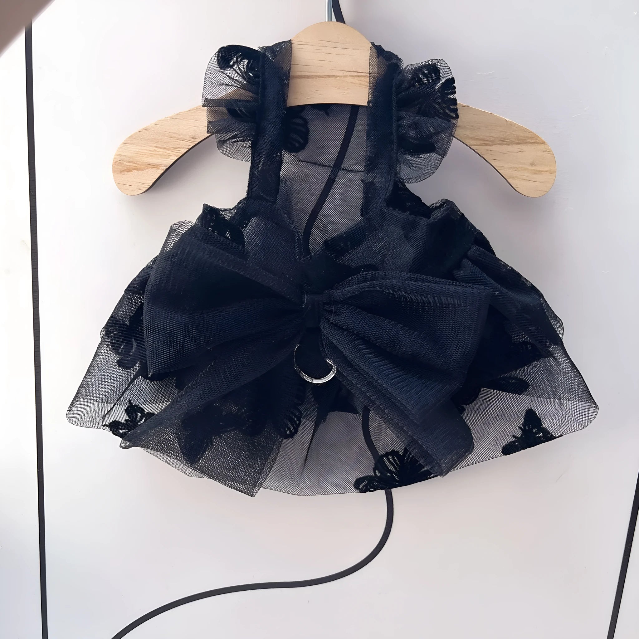 Black princess tulle skirt dog cat clothing with gauze material and five size options