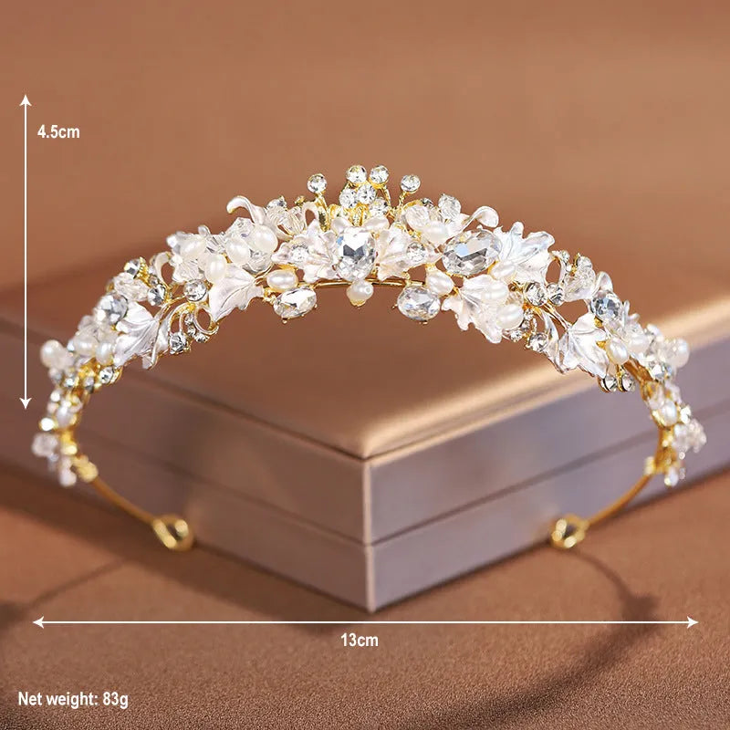 Gold alloy pearl crown headdress for women, a European-style wedding hair accessory.