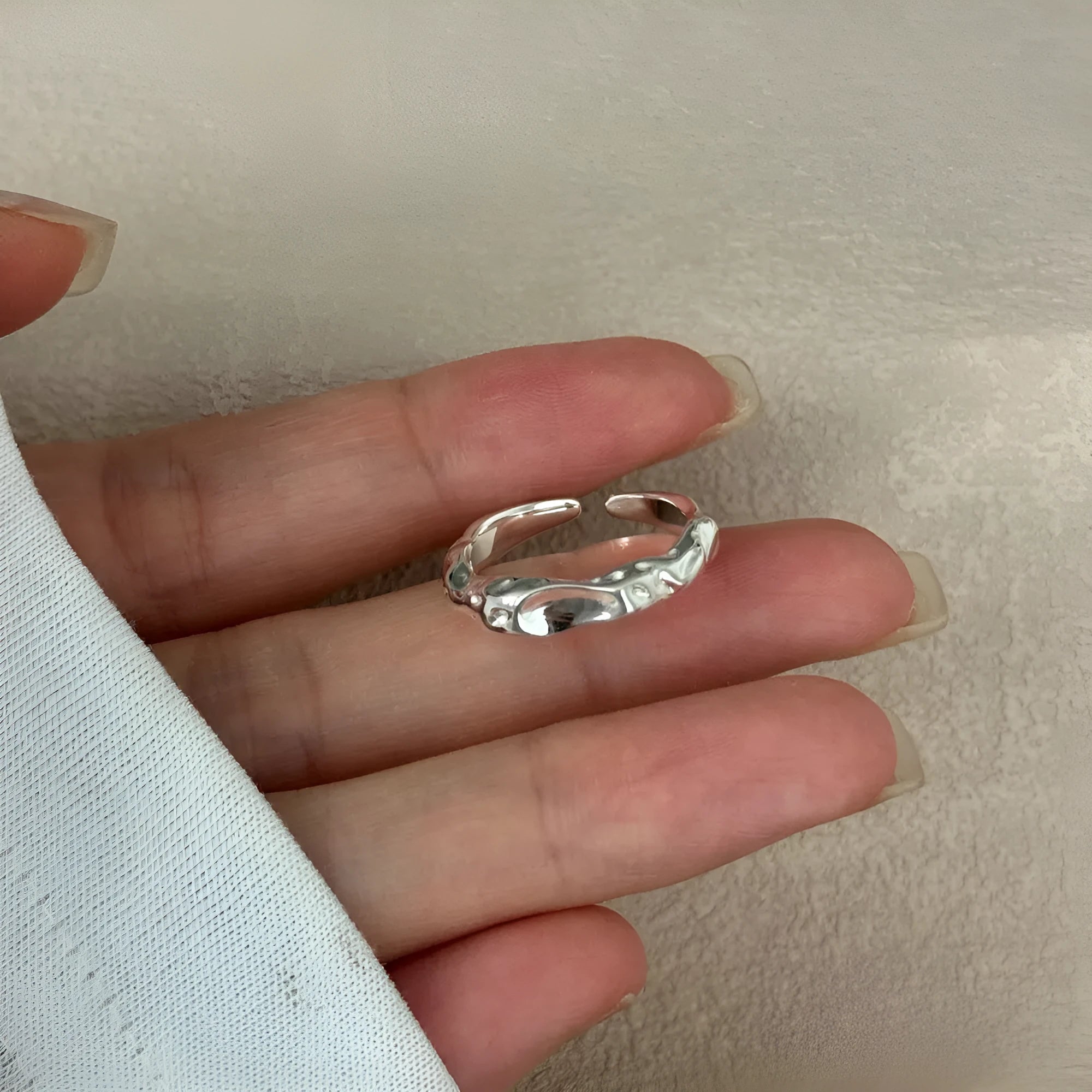 Silver adjustable opening ring with irregular shape for women, electroplated finish, average size