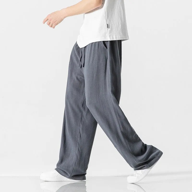 Men's bamboo fibre summer trousers in loose straight-leg cut with cropped length and drawstring waist