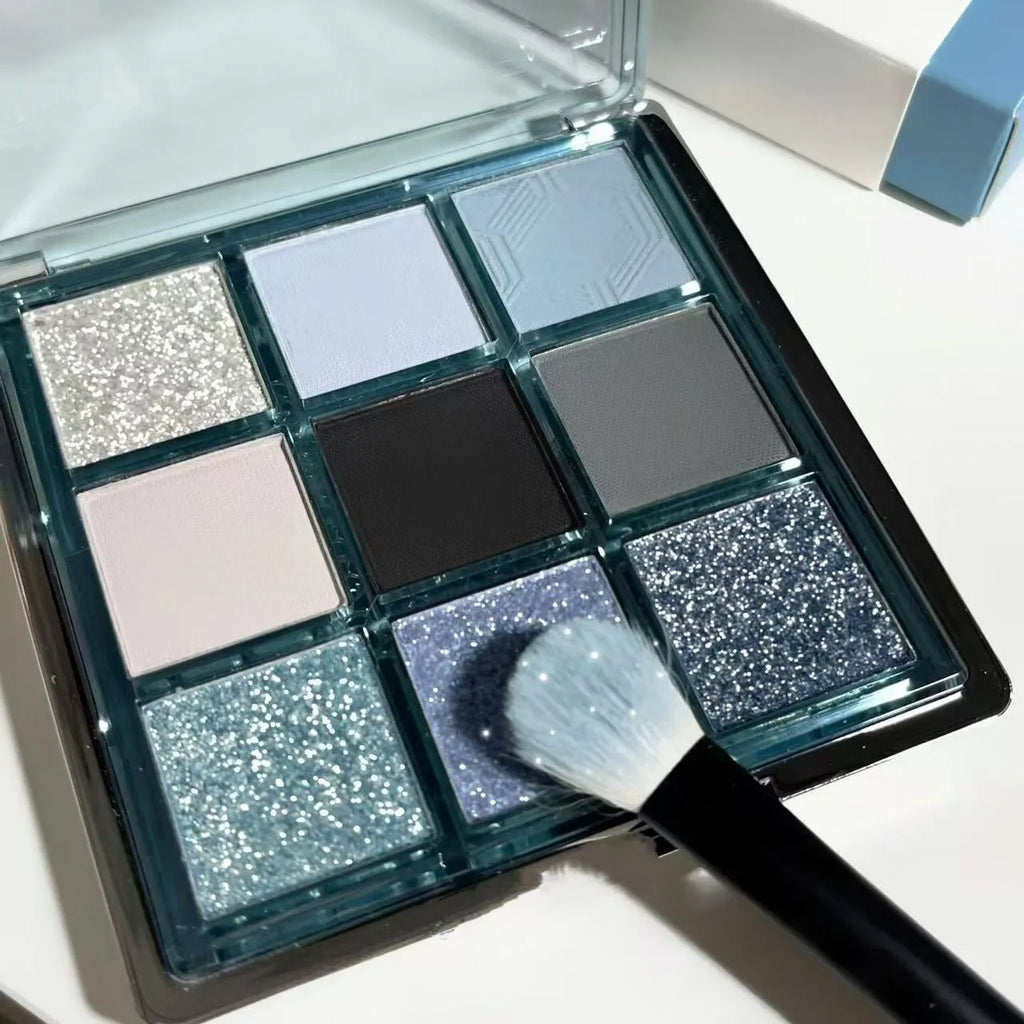 MUGELEEN nine-colour eye shadow palette 08 showing matte and shimmer blue smoked tones