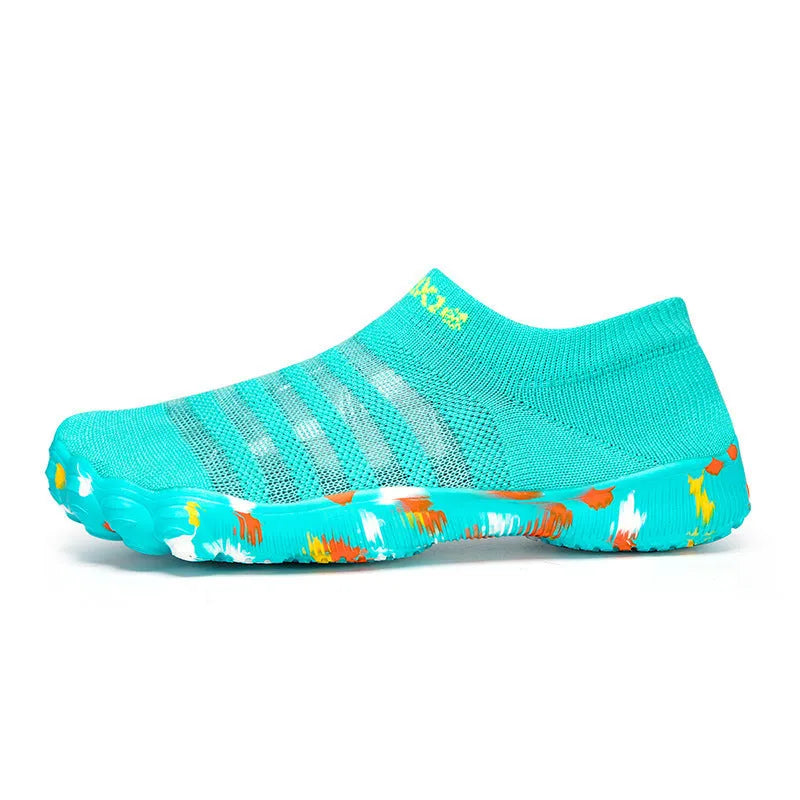 Men's Flyknit water shoes in camouflage colours with rubber sole and lace-up closure