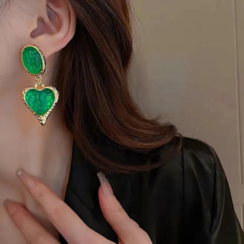 Silver needle pleated oval love heart stud earrings in alloy with four colour options