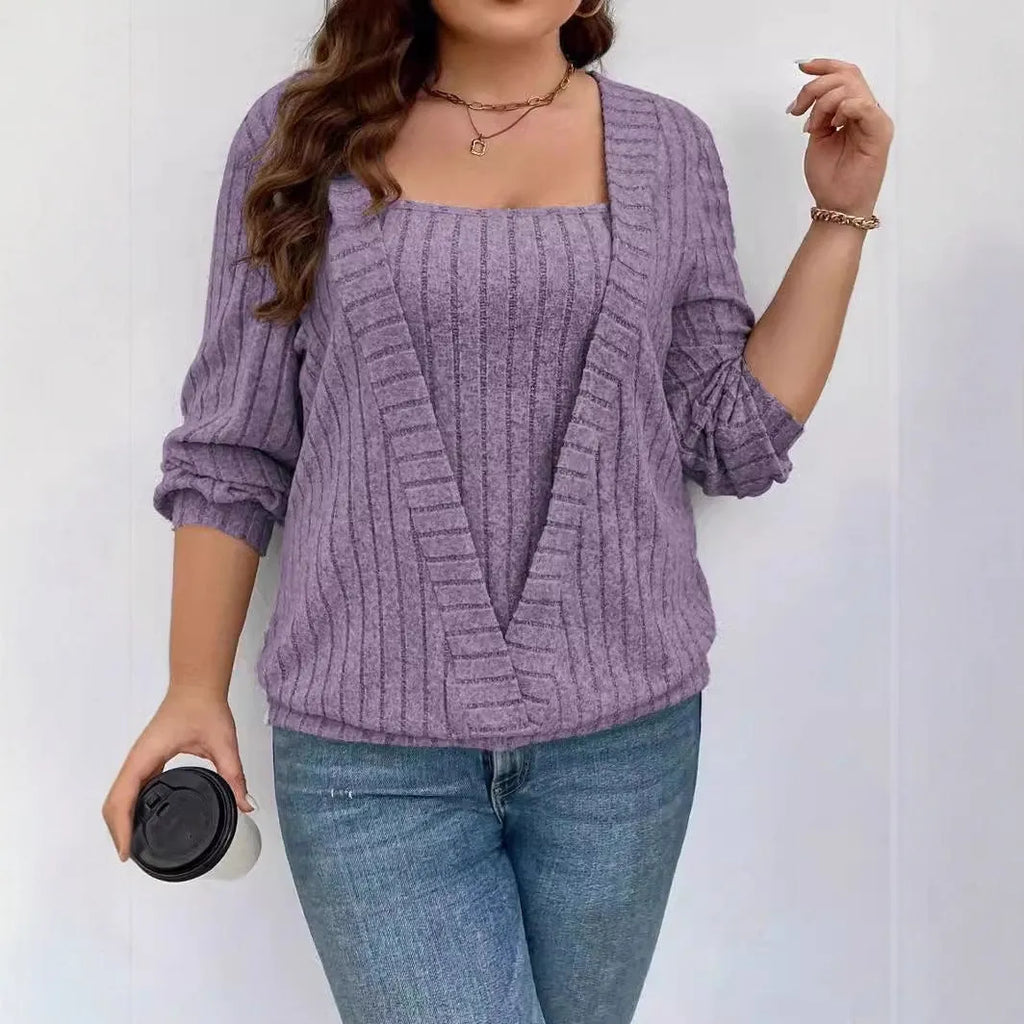 Women's solid colour ribbed false two-piece suit with V-neck and long sleeves in loose fit.