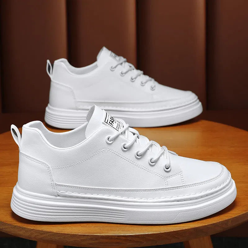 Men's mid-cut casual shoes in solid colour with synthetic PU upper, front laces, rubber sole, breathable mesh lining, waterproof and non-slip