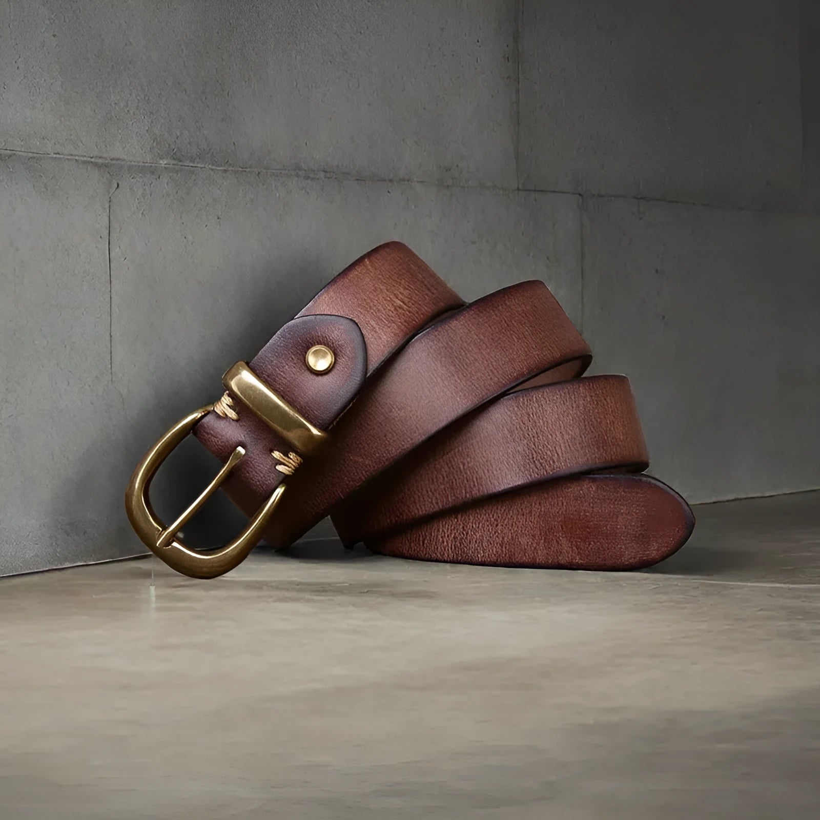 Men's leather belt with copper buckle in black, brown and khaki colours