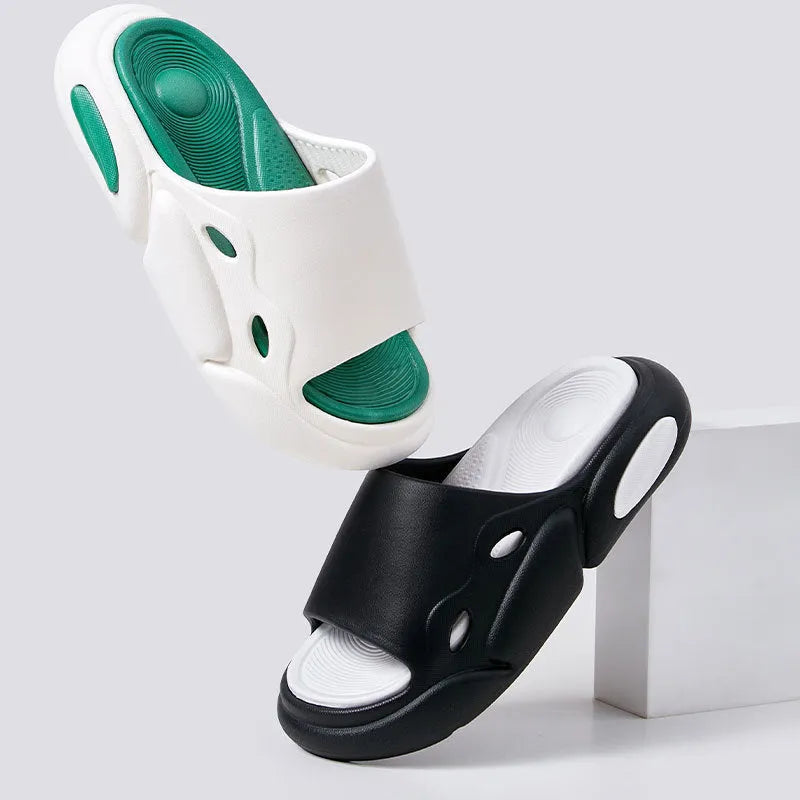 Two-colour couple slippers with thick EVA soles in black and white design