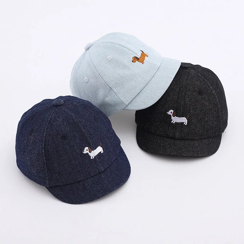 Babies denim baseball cap with puppy print in light blue, dome crown, 48cm size