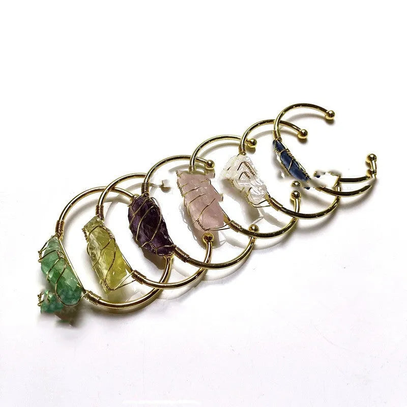 Natural crystal unshaped bracelet with gold winding, geometric rough stones, mixed colour finish, unisex design
