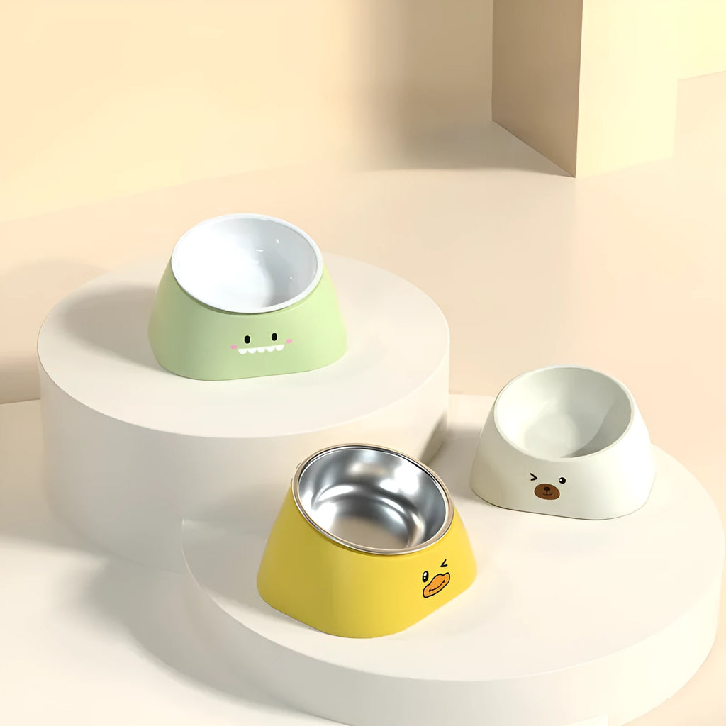 Green 15-degree tilted stainless steel cat bowl with fall-resistant base for cervical spine protection