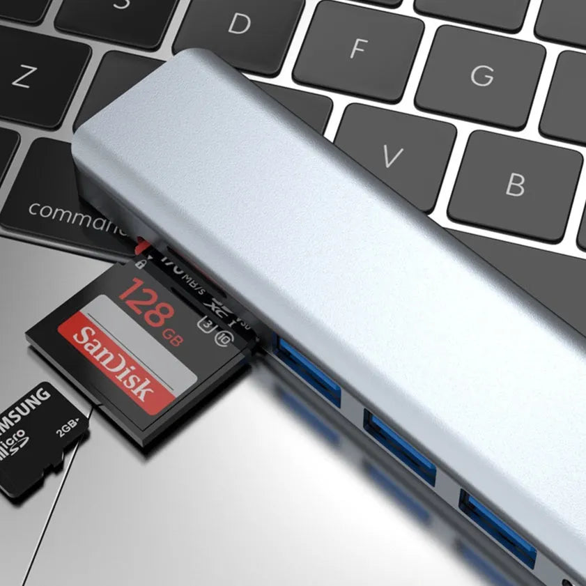 USB expander with Type-C connection and seven USB ports on 0.145 metre cable