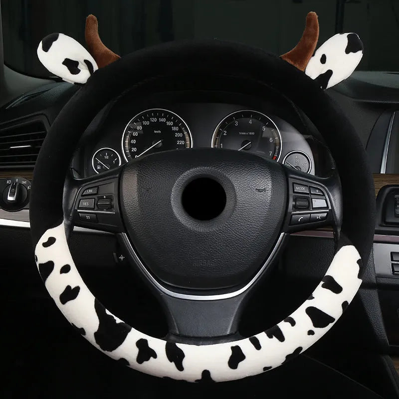 Short plush steering wheel cover showing protective handle section and 38cm diameter measurement