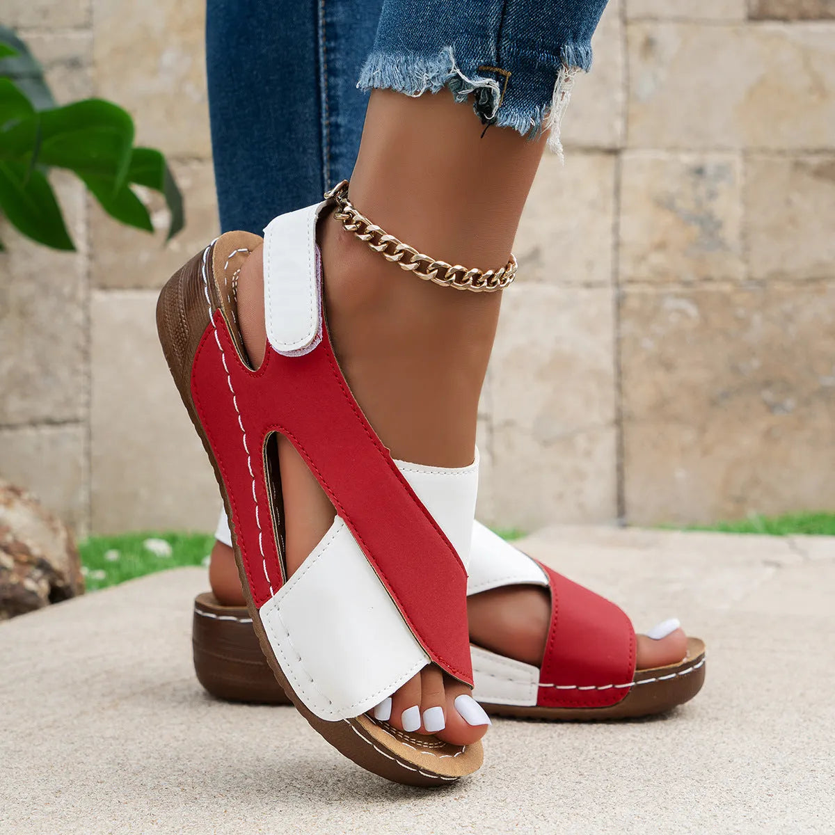 Women's summer colourblock cross-strap wedges sandals with Velcro fastening in round toe style