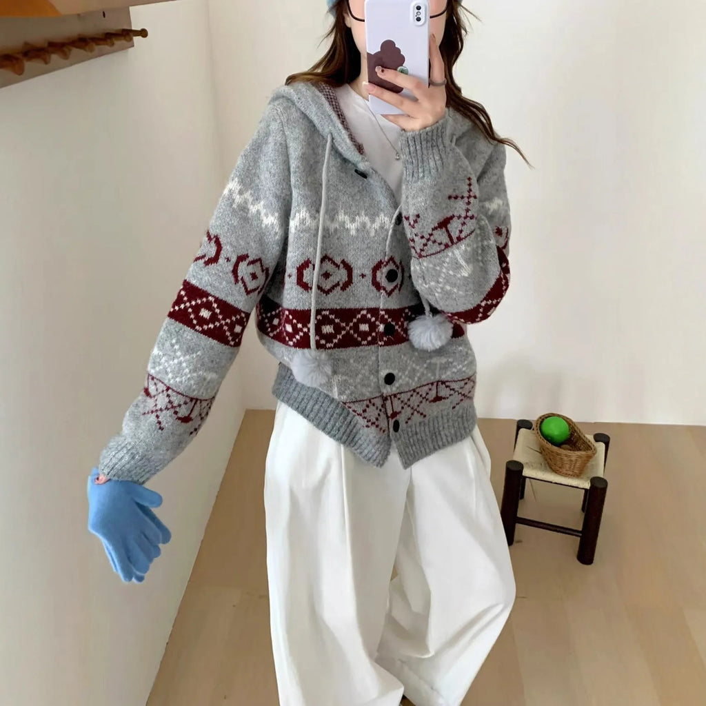Women's plus size brocade sweater coat with geometric pattern in loose style