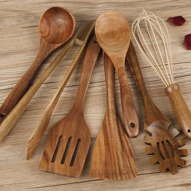 Seven-piece wooden cooking utensil set with spoon and shovel for non-stick pans