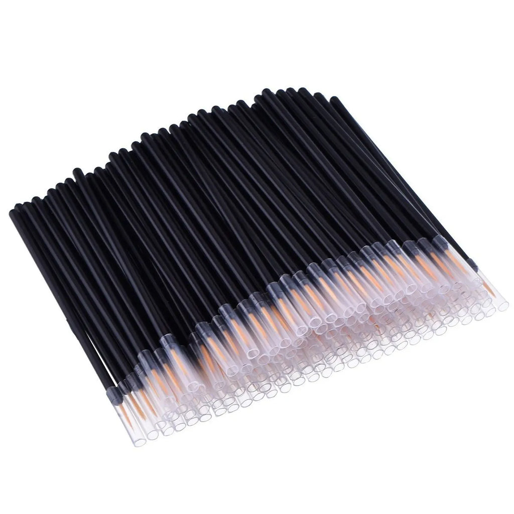 Pack of 100 disposable black eyeliner brushes with fine tips and plastic sleeves