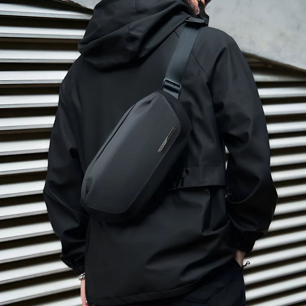 Black Oxford cloth men's messenger bag with cross-body strap for daily use