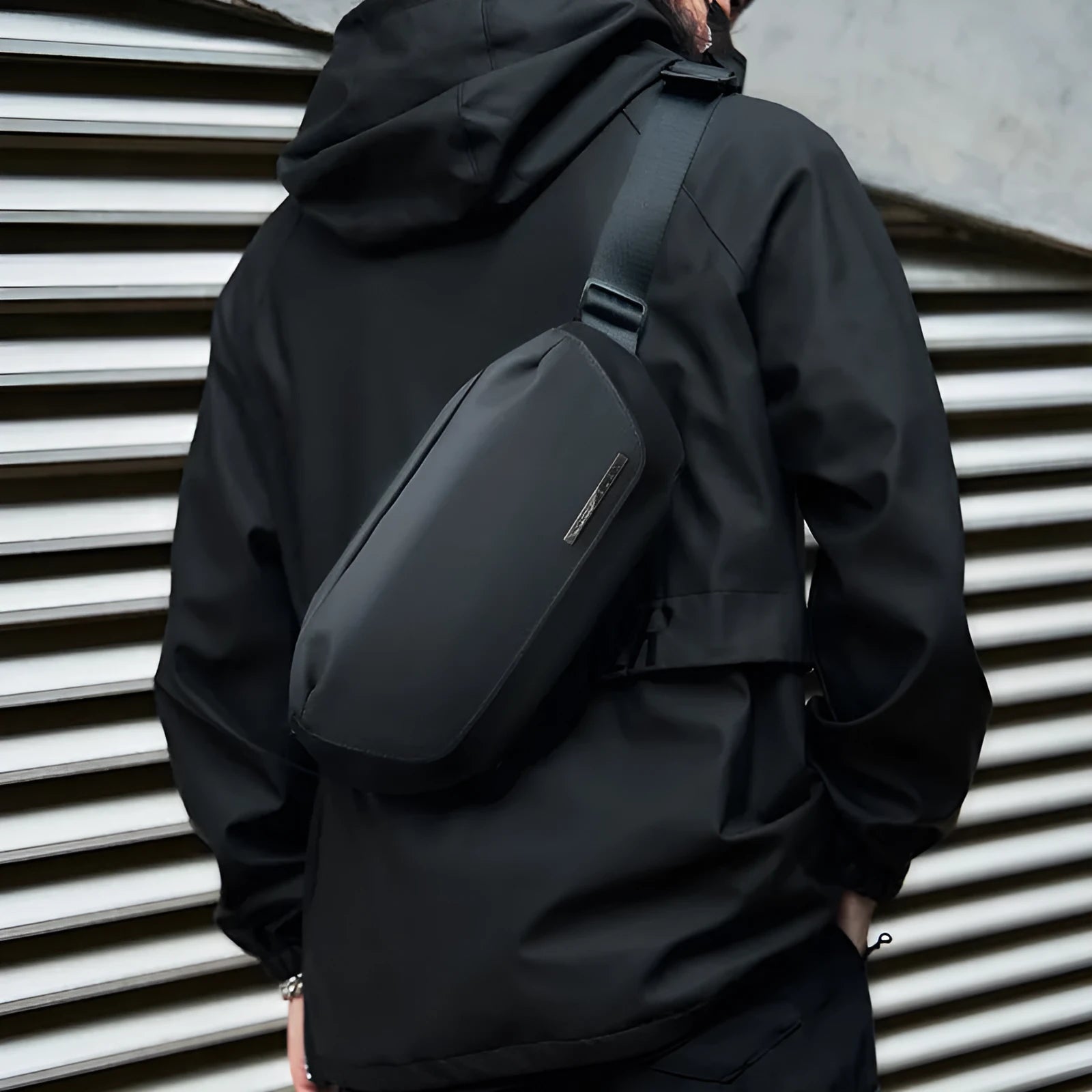 Black Oxford cloth men's messenger bag with cross-body strap for daily use