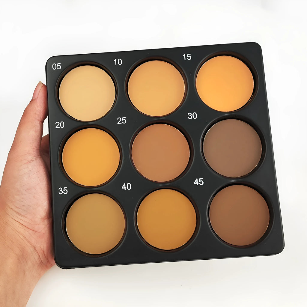 Dark matte makeup palette with nine waterproof colours in a repair disk compact for fashion styles