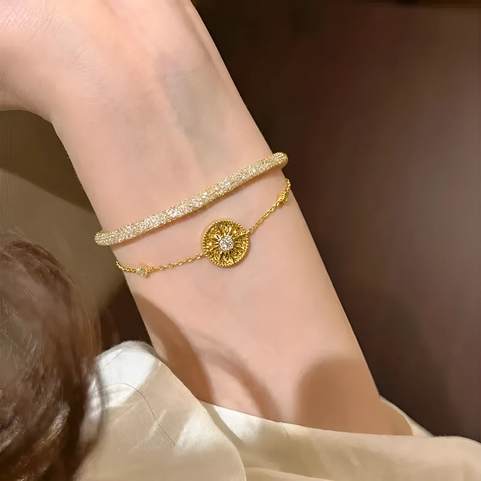 Gold-plated mush ice compass bracelet for women, copper with wire drawing finish, geometric French retro design